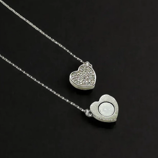 Magnatic Heart Necklace