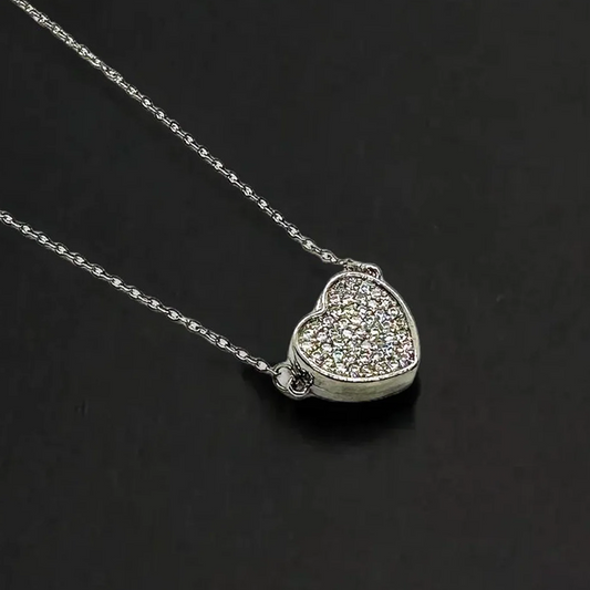 Magnatic Heart Necklace