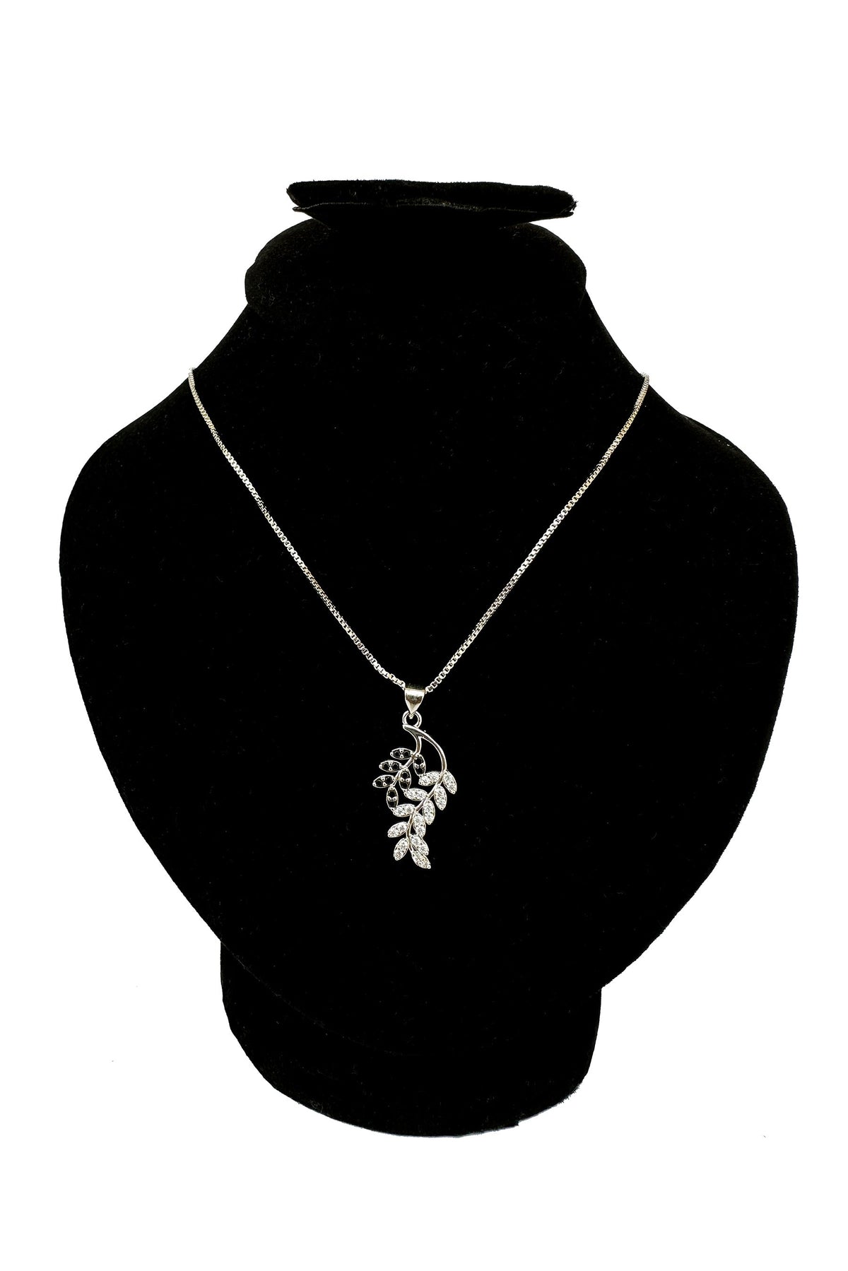 Vogue Wing Leaf Necklace - Premium Artificial Jewelry