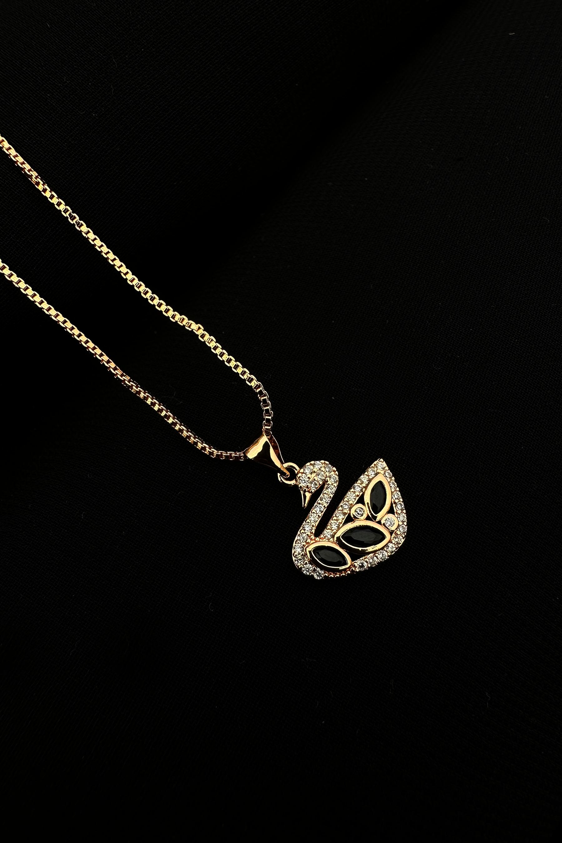 Vogue Wing Swan Pendant - Premium Artificial Jewelry